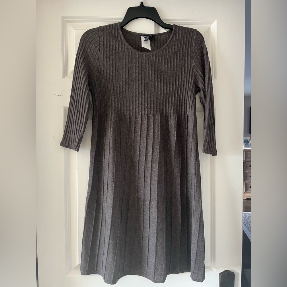 Eileen Fisher Women Sz PS/PP
Brown Pleated Pintuck Wool Dress
Empire Waist